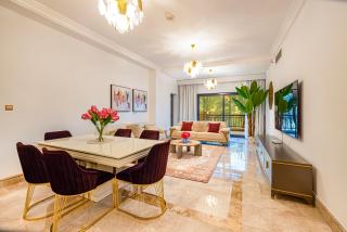 Fairmont North 2BR Sea View Huge Terrace - Dubai - 2