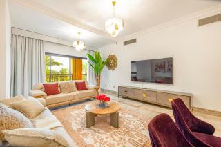 Fairmont North 2BR Sea View Huge Terrace - Dubai - 4