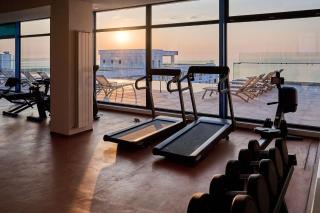SeaScape Apartment in Infinity Beach Resort - parking - Mamaia - 5