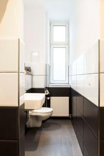 Spacious Family Apartment at Mauerpark plus SelfCheckIn - Berlin - 4