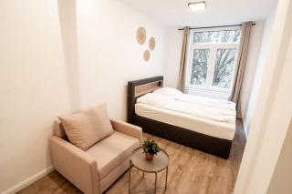 Hamburg Gem for 12 - 9
