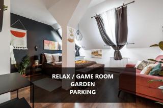 Spacious flat & parking possibility, 3 stops to Wenceslav square - Prague - 0