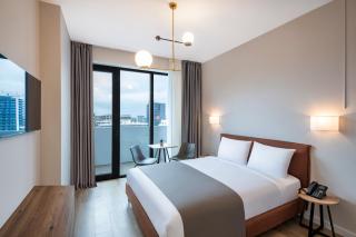 STEPS Batumi Hotel & Suites - 9