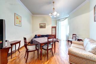 Апартаменти 3-кімнатні в центрі Києва, м. Площа Українських Героїв - 2