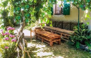 Amazing Home In Chemilly - - 9