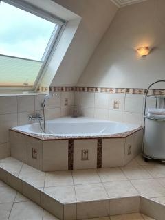 Haus-Momoa-Badezeit - Westerland - 1