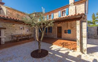 Beautiful Heritage Villa Croc with pool in Buje - Bibali - 9
