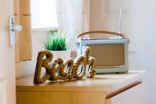 Toes Rock Sandy Haven - 3