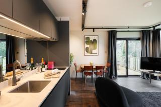 Luxury Container Lodge - Bristol - 6