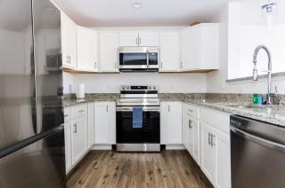 Luxury 1BR Apartment Peabody - Unit #706 - Peabody - 1