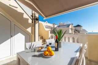 Amazing penthouse on the beach, sea views, WIFI, airconditioning and parking - Torrevieja - 8