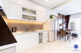 Home, Cosy&Luxury Apartment - 5mins to Airport, Free Pool&Gym, Airport Pick up Service - Ho Chi Minh - 9