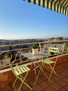 Apt lumineux vue sur mer - Cannes - 8