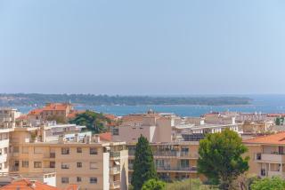Apt lumineux vue sur mer - Cannes - 7