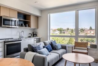 Capitol Hill 1br w bbq wd lounge nr dining SEA-600 - 0