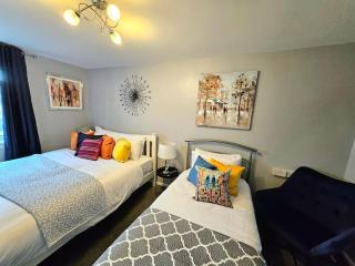 Lovely 3 bedroom Apartment By Sensational Stay Short Lets & Service Accommodation with 6 beds - Edinburgh - 7