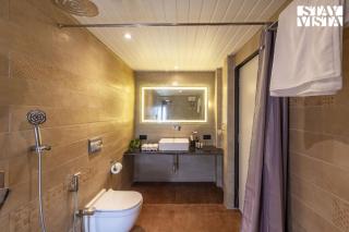 StayVista's Rustique Radiance - Hillside Retreat with Outdoor Pool & South Indian Architecture - Khopoli - 2