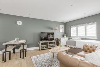 Modern 1 BR apt near town centre, perfect for long stays - 6