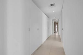 Bluewater's Residence Bay 2BR-Maid Room -Fantastic Sea View -Spacious Layout - Dubai - 1