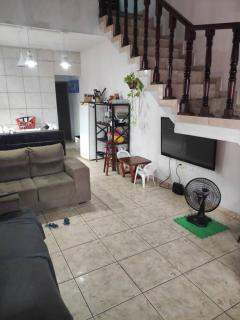 Casa com piscina - Mongaguá - 2
