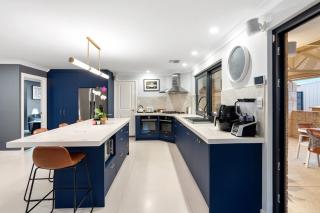 Luxury 5br villa with pool - Kinross - 3