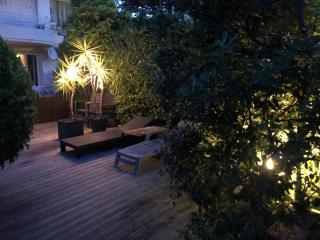 Only 60m to the beach, 2 bedroom cozy apartment, 80m2 big garden, very central - 3