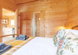 Rose Cabin - 6