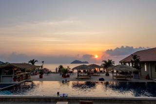 Baan Jai Dee Beach Front Hotel - 7