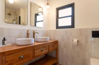 Panoramic views and pool in Villa del Alba - 1