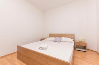 Apartments Rosanda - Pirovac - 5
