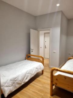 Tulip Apartment - Amazing Central Location - Tirana - 1