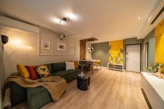 BumbleBee Apartment with cozy balcony near Victoriei Avenue - Bucharest - 0