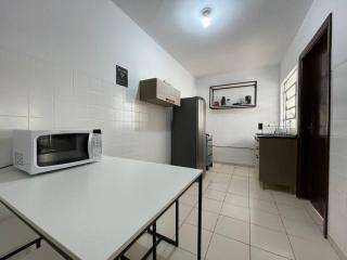 Apartamento 2 QTS Excelente Localização - EV05 - Maringá - 2