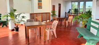 Dream Palace Family Guest House Mirissa - Mirissa - 1