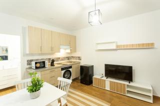 WISH SUITE AMPARO DE SEVILLA - 0