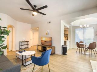 2BR Kierland Commons CozySuites by the golf course - Scottsdale - 1