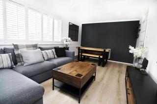 Modern and Cosy Flat For 4 - 2