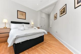 Modern 2 bedroom flat for 4 in Greater London - 1
