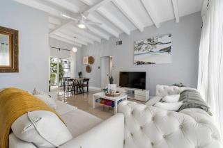 The Sandbar Walk To Beach Comfy Beds Firepit Pool - 4