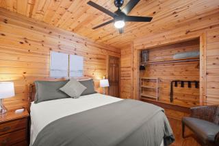 Firefly Lodge - Cozy 4 bedroom cabin minutes to Helen - Sautee Nacoochee - 3