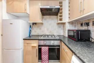 APlaceToStay Central London Apartment, Zone 1 BOND - 6
