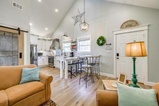Byron Getaway with Fire Pit - Near MGA and Mercer! - Byron - 5