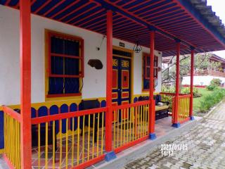 El Madrigal Cabin - Adorable 2-bedroom guesthouse - Salento - 7