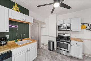 Pet Friendly 2BR in Little Italy # 3 - 9