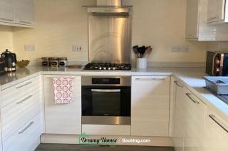 Beach Braunton Spacious 3 Bed House By Dreamy Homes Short Lets & Serviced Accommodation Free Parking - Braunton - 6