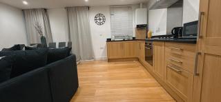 Beautiful 2bed Flat London - 7