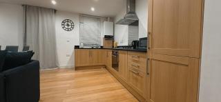Beautiful 2bed Flat London - 5