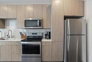 CozySuites Modern 1BR, Lawrenceville - 1