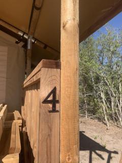 12 Fires Luxury Glamping with Heating #4 - Johnson City - 1