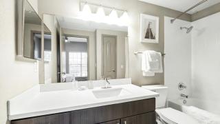 Landing Modern Apartment with Amazing Amenities (ID4636X96) - 1